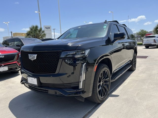 2022 Cadillac Escalade ESV Sport Platinum photo 2