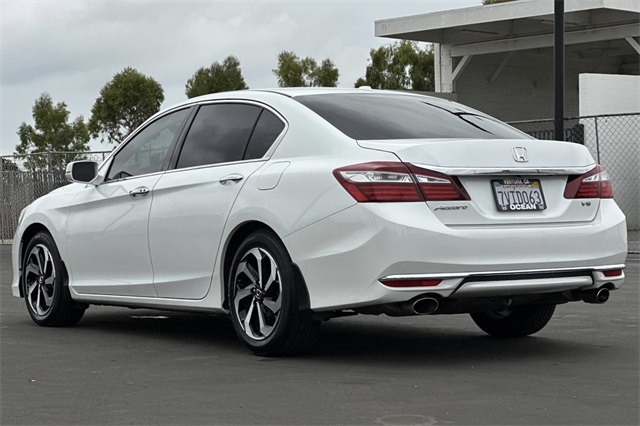 2016 Honda Accord EX-L V6 photo 6