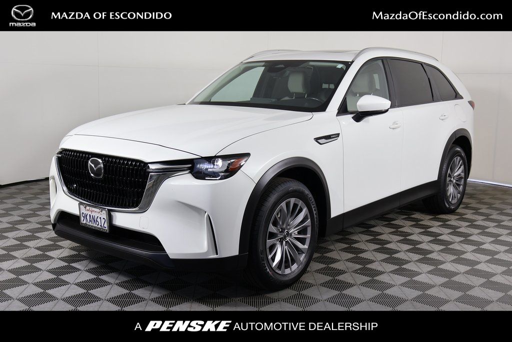 2024 Mazda CX-90 Preferred Package's photo