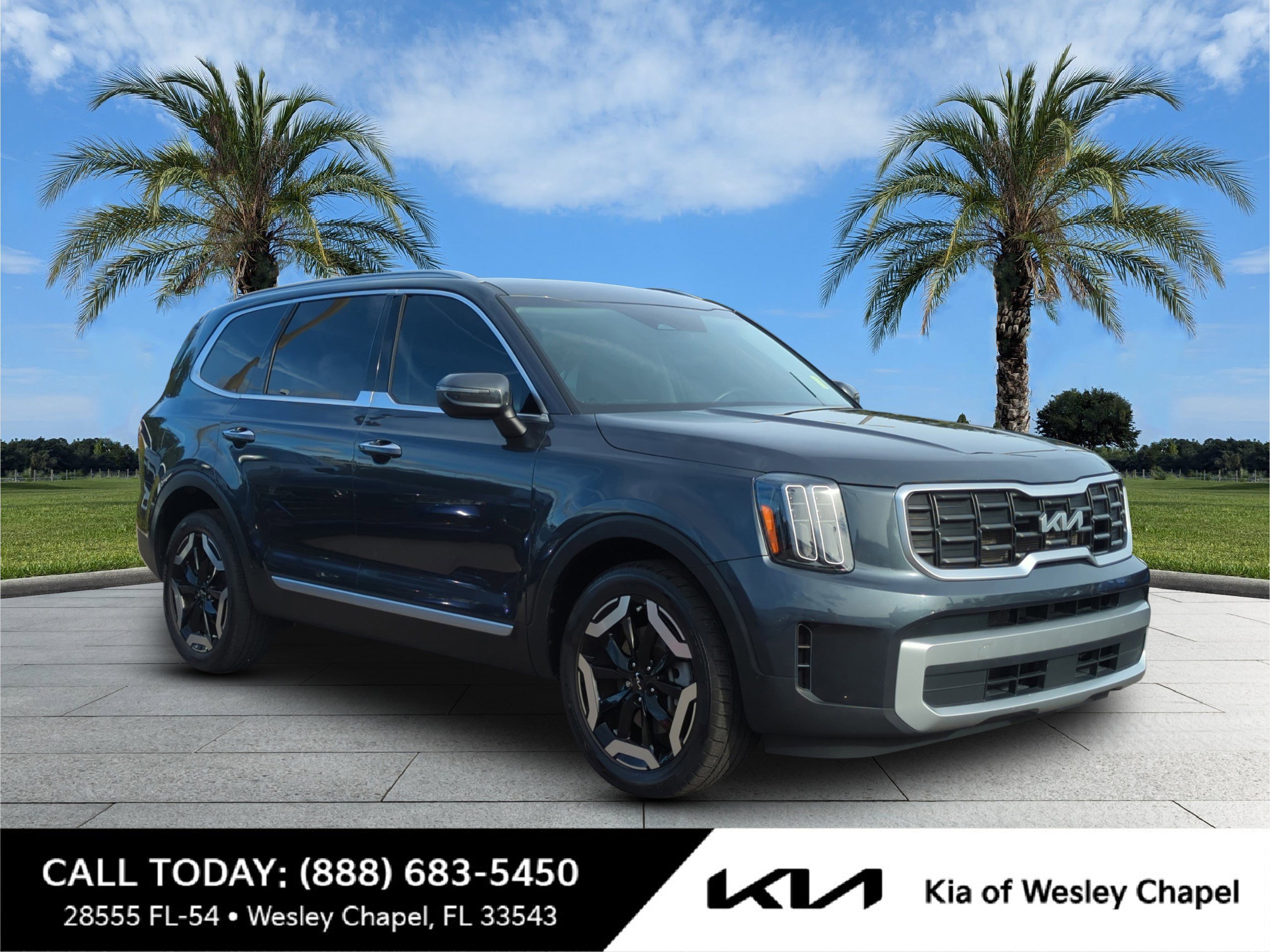 2023 Kia Telluride S's photo