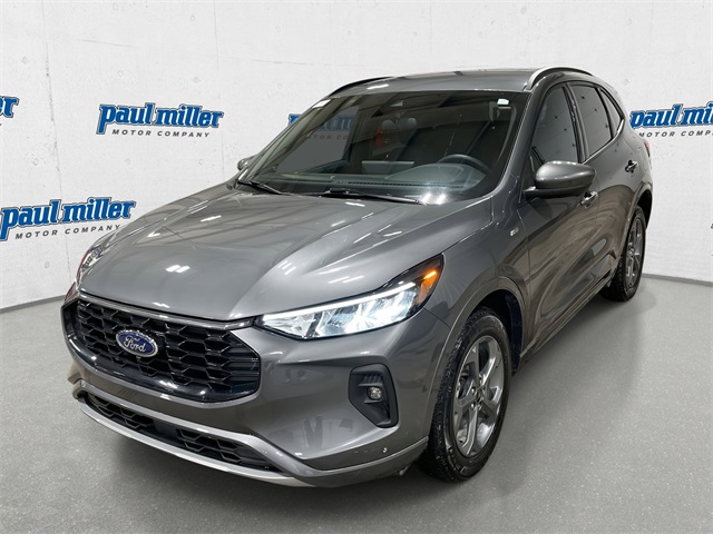 2023 Ford Escape ST-Line Select's photo