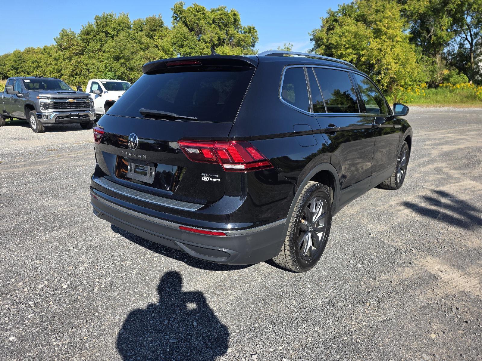 2022 Volkswagen Tiguan SE photo 5