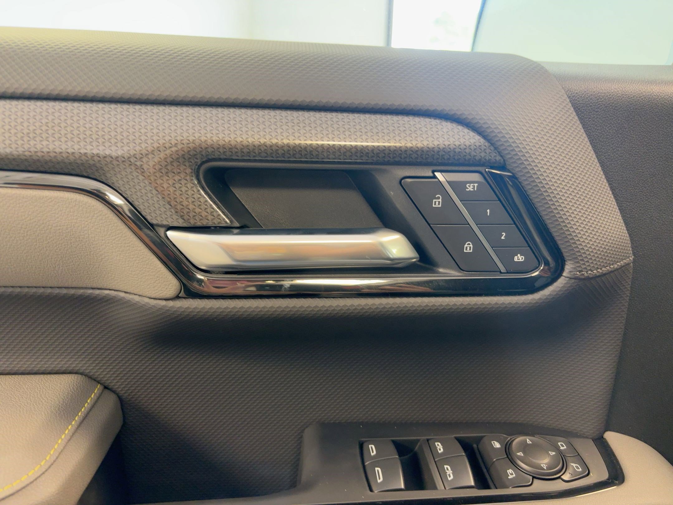2026 Chevrolet Silverado ZR2 photo 12