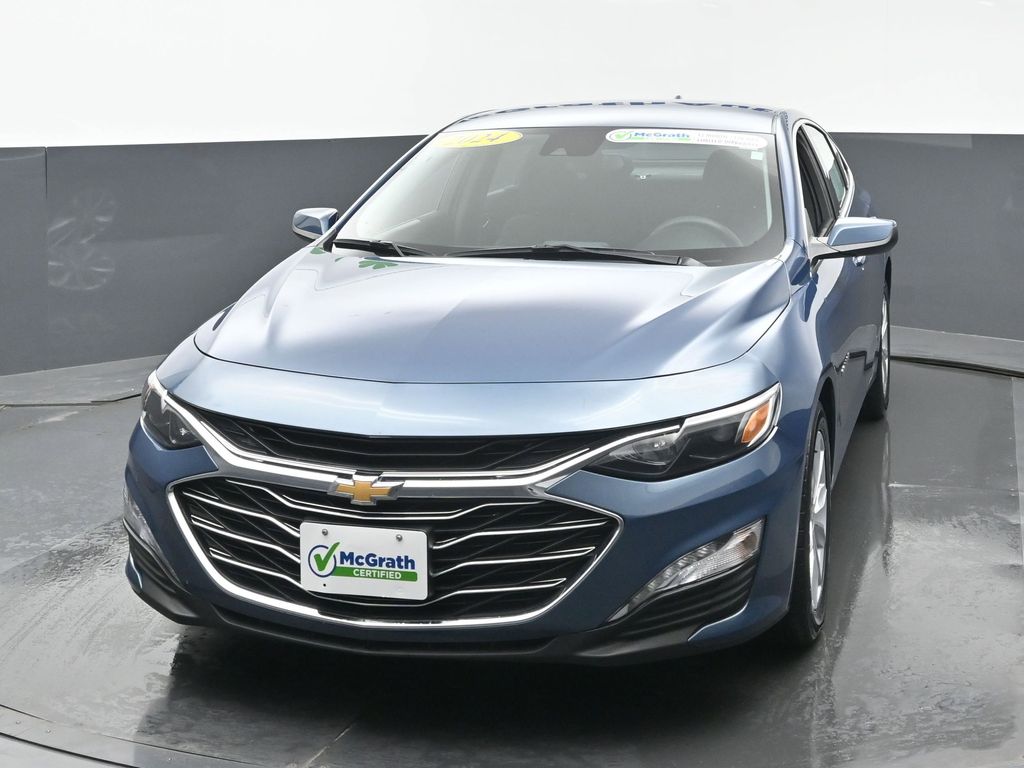 2024 Chevrolet Malibu 1LT photo 4