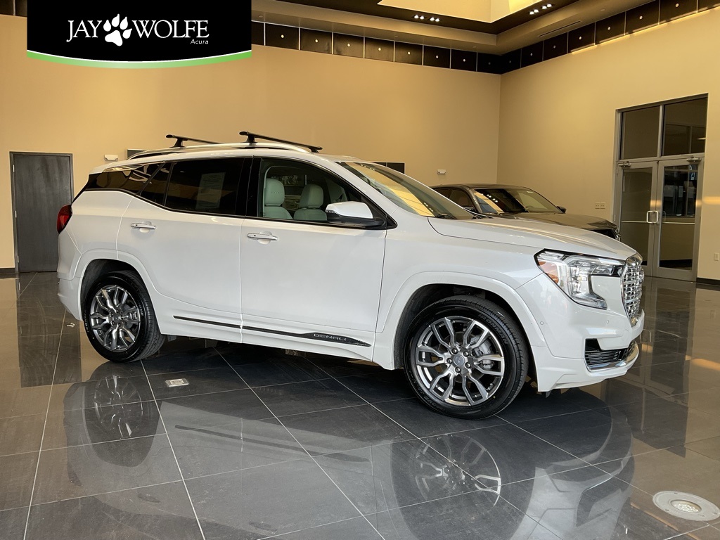 2022 GMC Terrain Denali's photo
