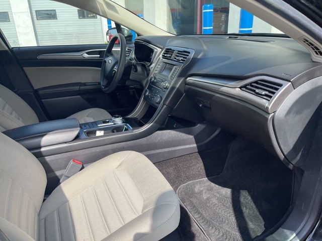 2018 Ford Fusion Hybrid S photo 17