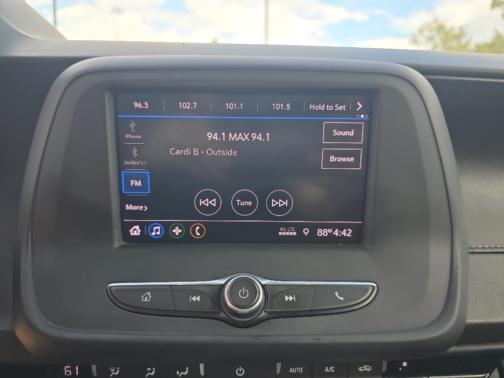 2020 Chevrolet Camaro 1LT photo 19