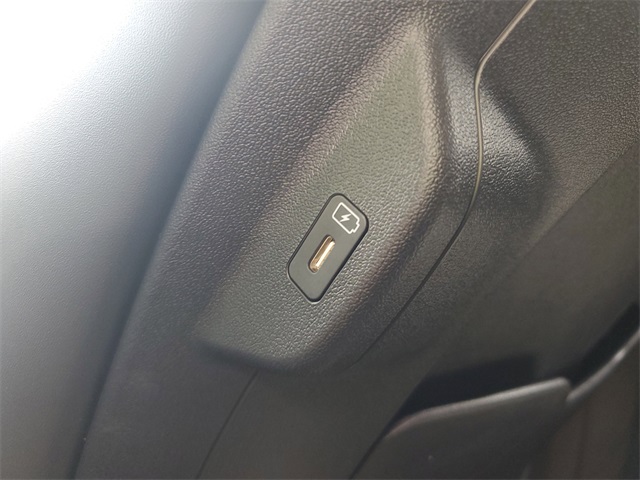 2025 Kia Niro Plug-In Hybrid SX photo 13