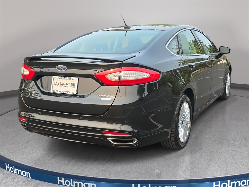 2014 Ford Fusion Titanium photo 2
