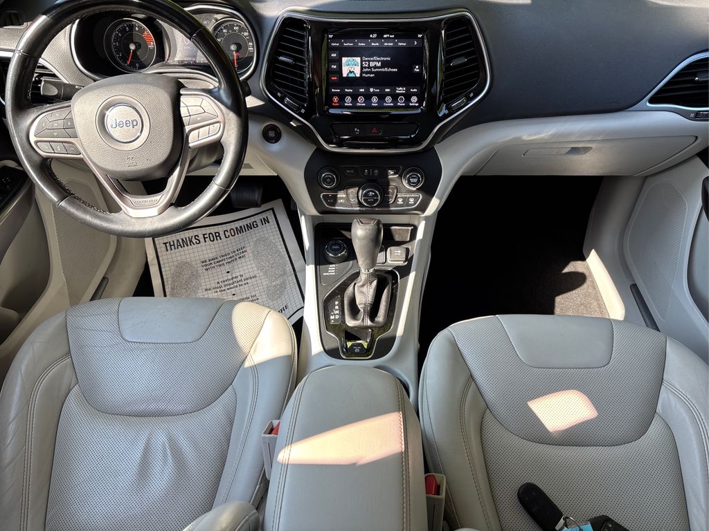 2019 Jeep Cherokee Limited photo 18