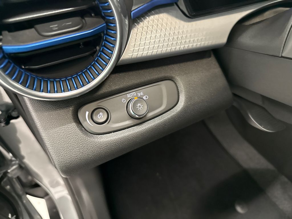 2026 Chevrolet Trax photo 13