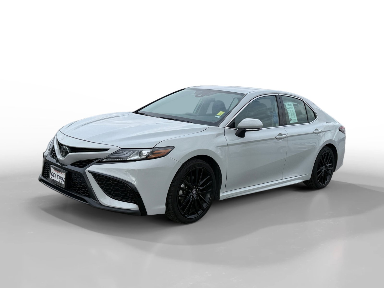 2023 Toyota Camry XSE's photo