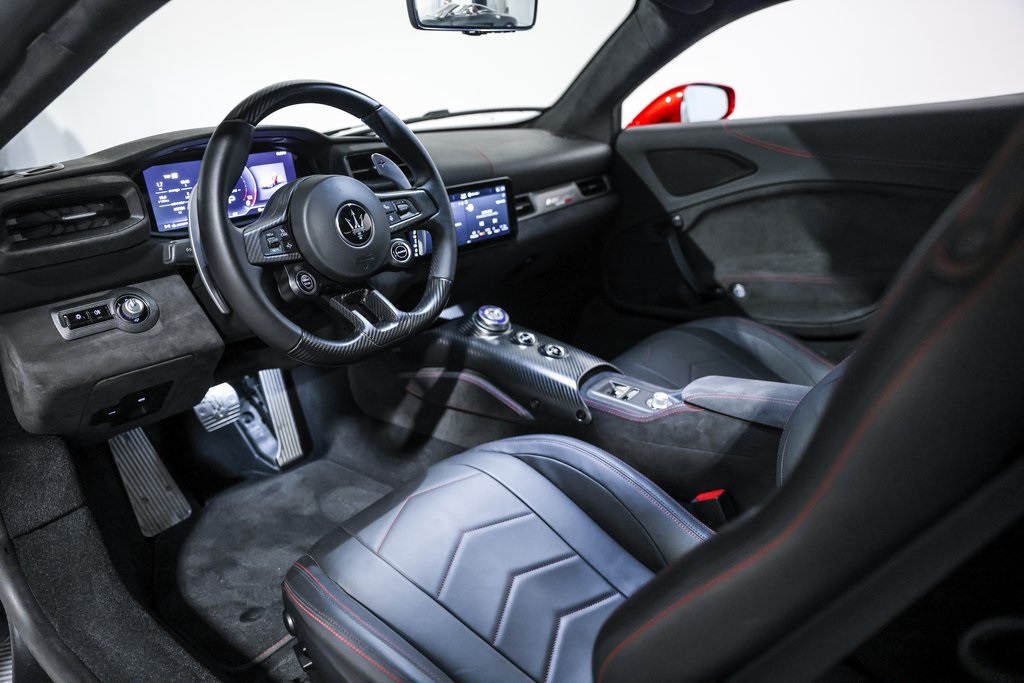 2022 Maserati MC20 Base photo 24