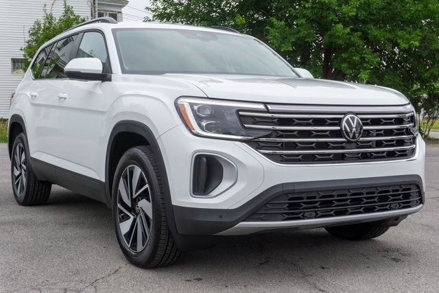 2024 Volkswagen Atlas SE Technology photo 4