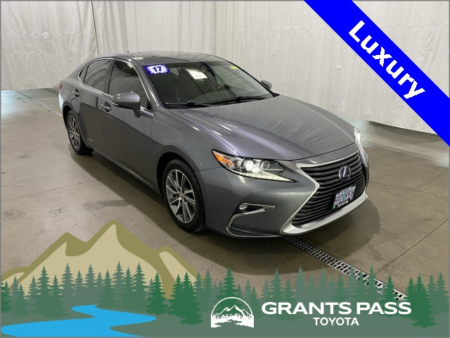 2017 Lexus ES