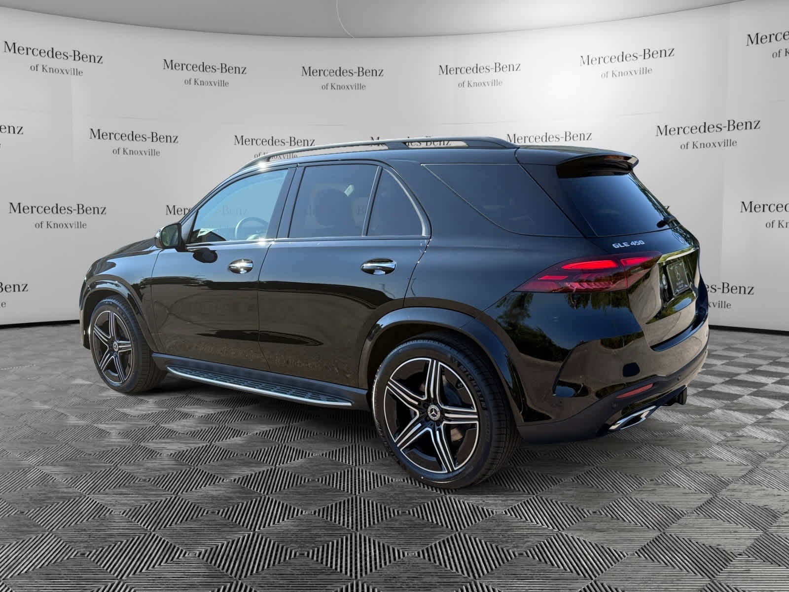 2026 Mercedes Benz GLE 450 4MATIC photo 2