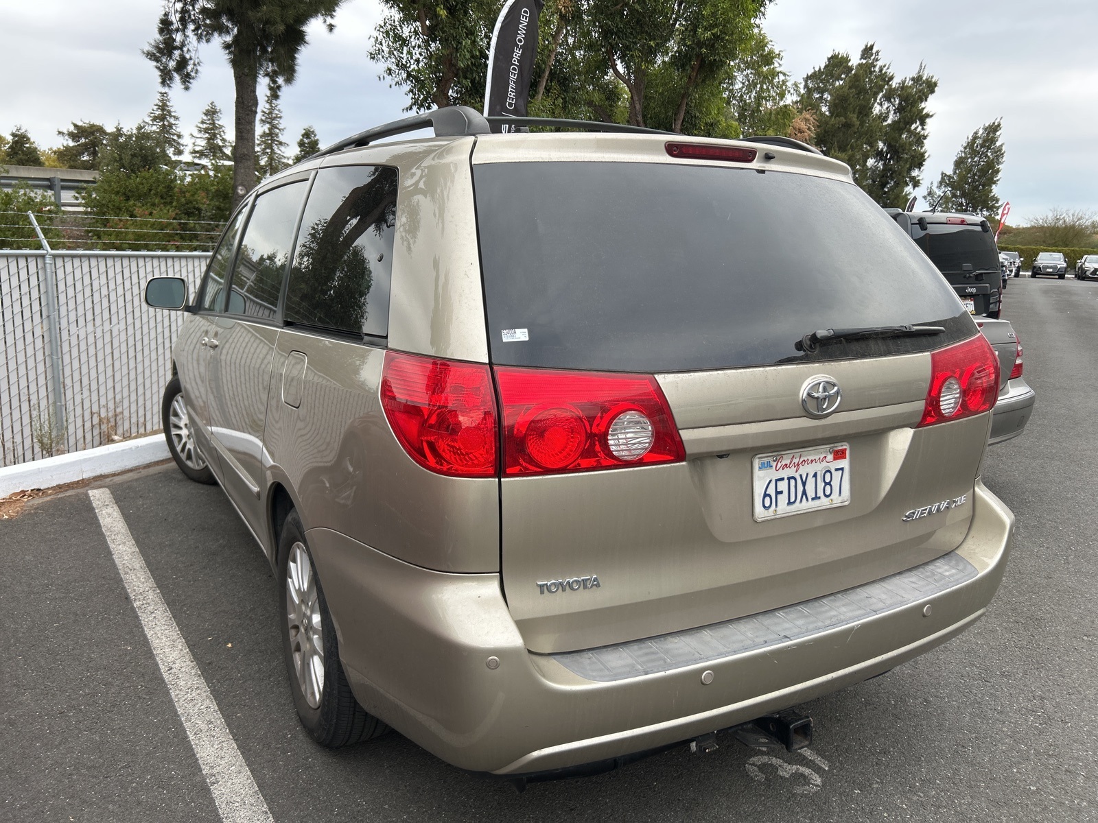 2008 Toyota Sienna XLE photo 4