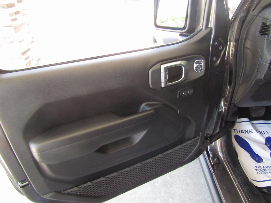 2024 Jeep Wrangler Rubicon photo 23