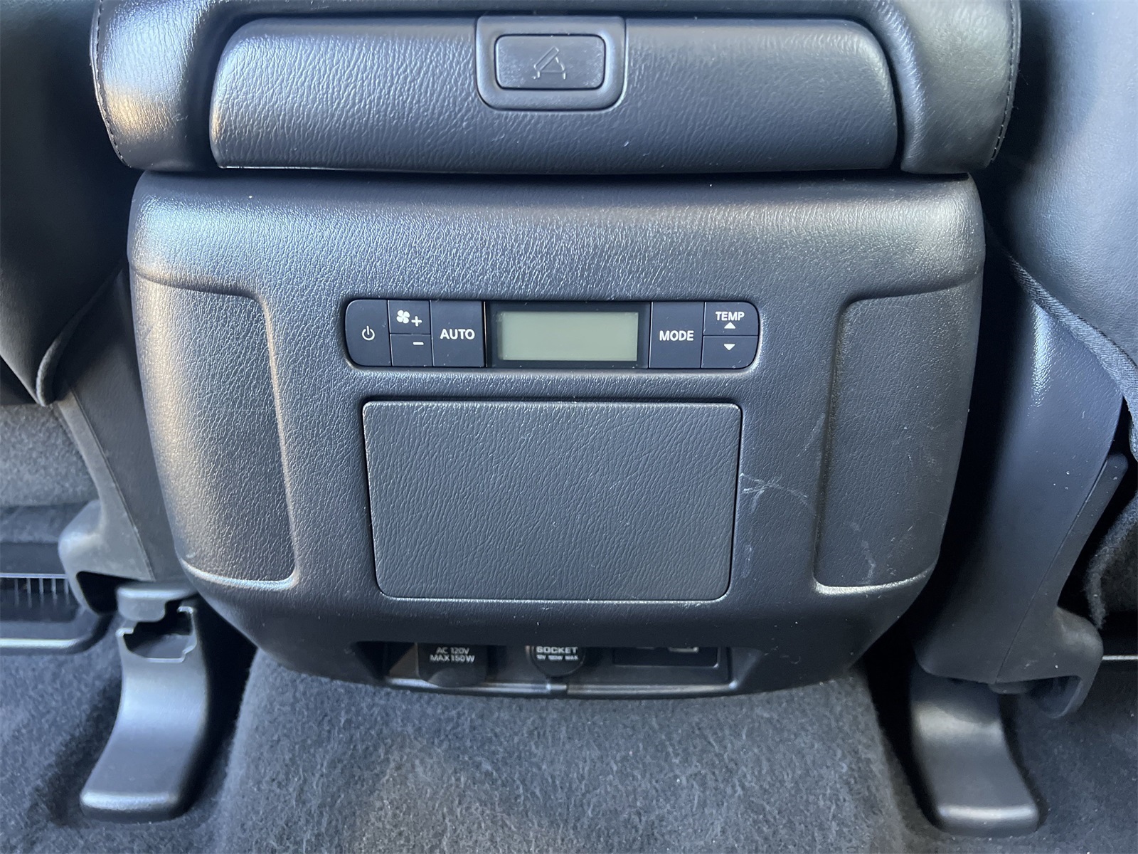 2021 Nissan Armada SL photo 25
