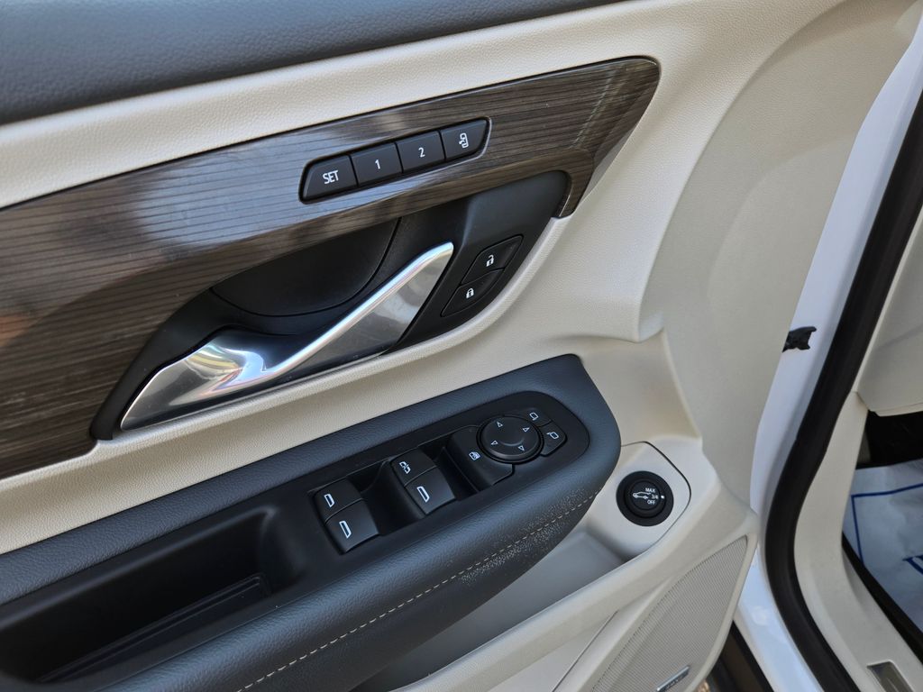 2023 Gmc Terrain Denali photo 8