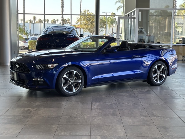 2015 Ford Mustang V6 Convertible photo 11
