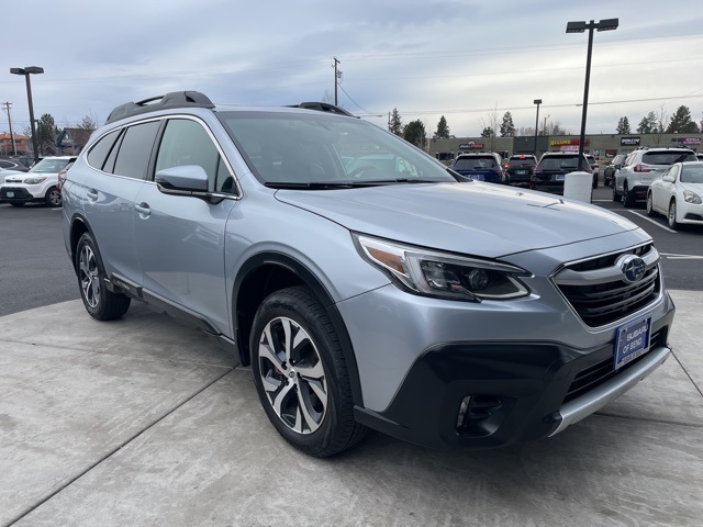 2022 Subaru Outback Limited photo 2