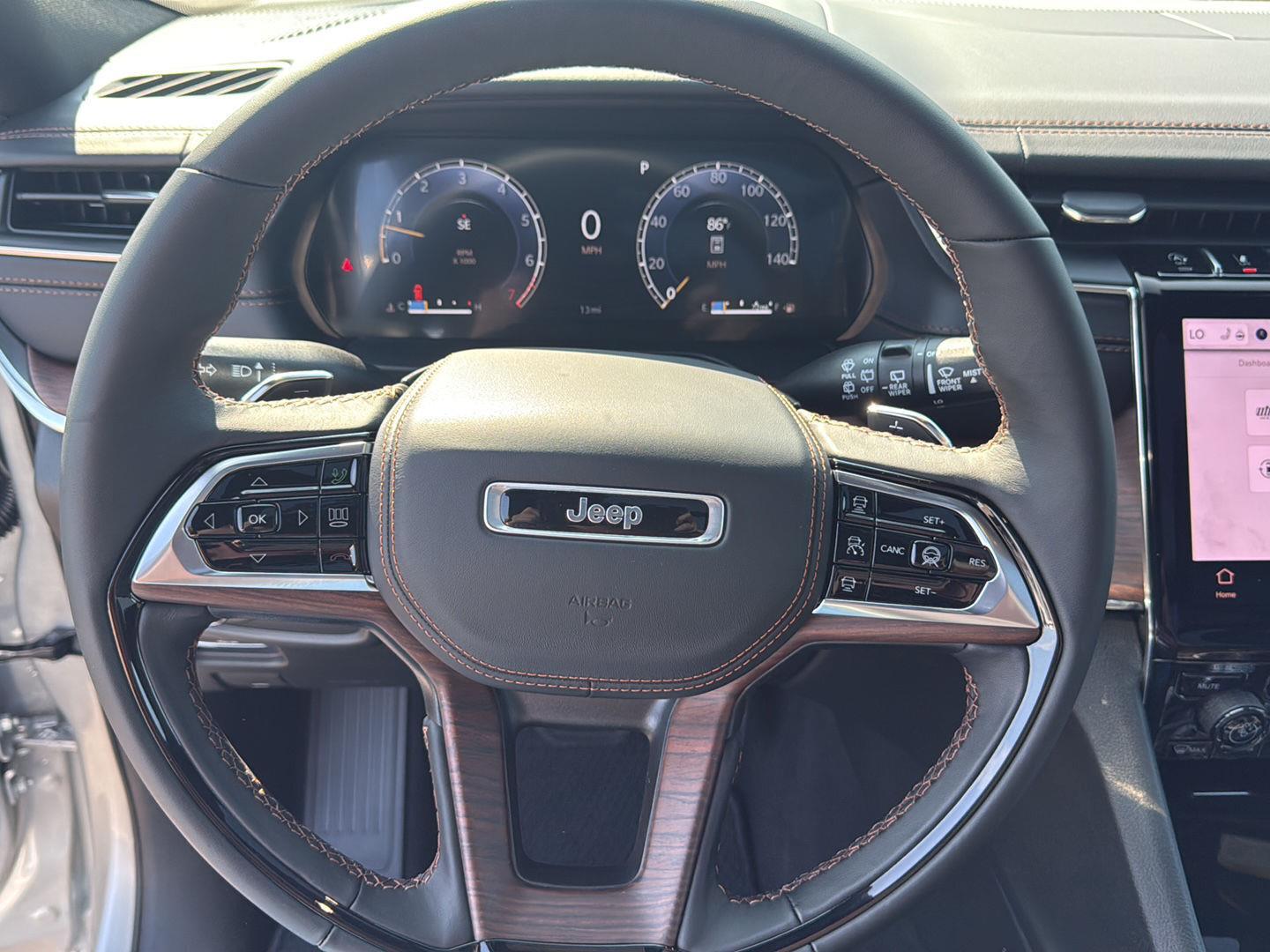 2025 Jeep Grand Cherokee L Summit photo 17