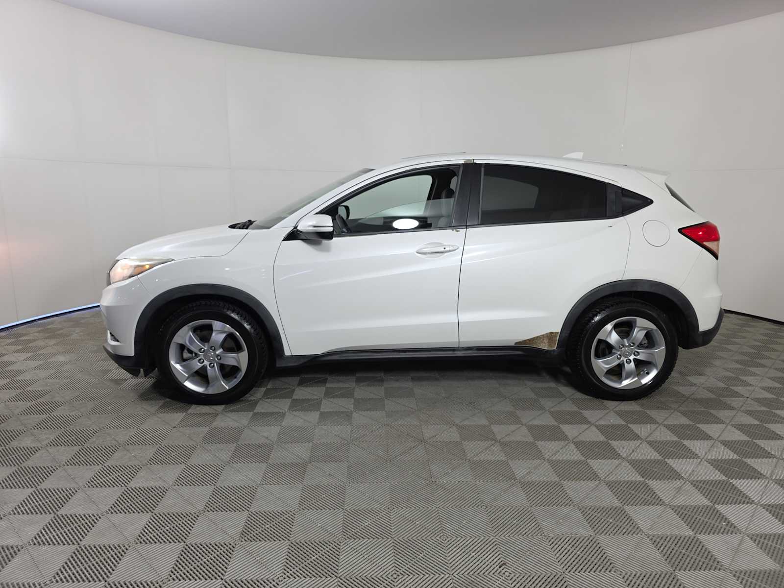 2016 Honda HR-V EX photo 3