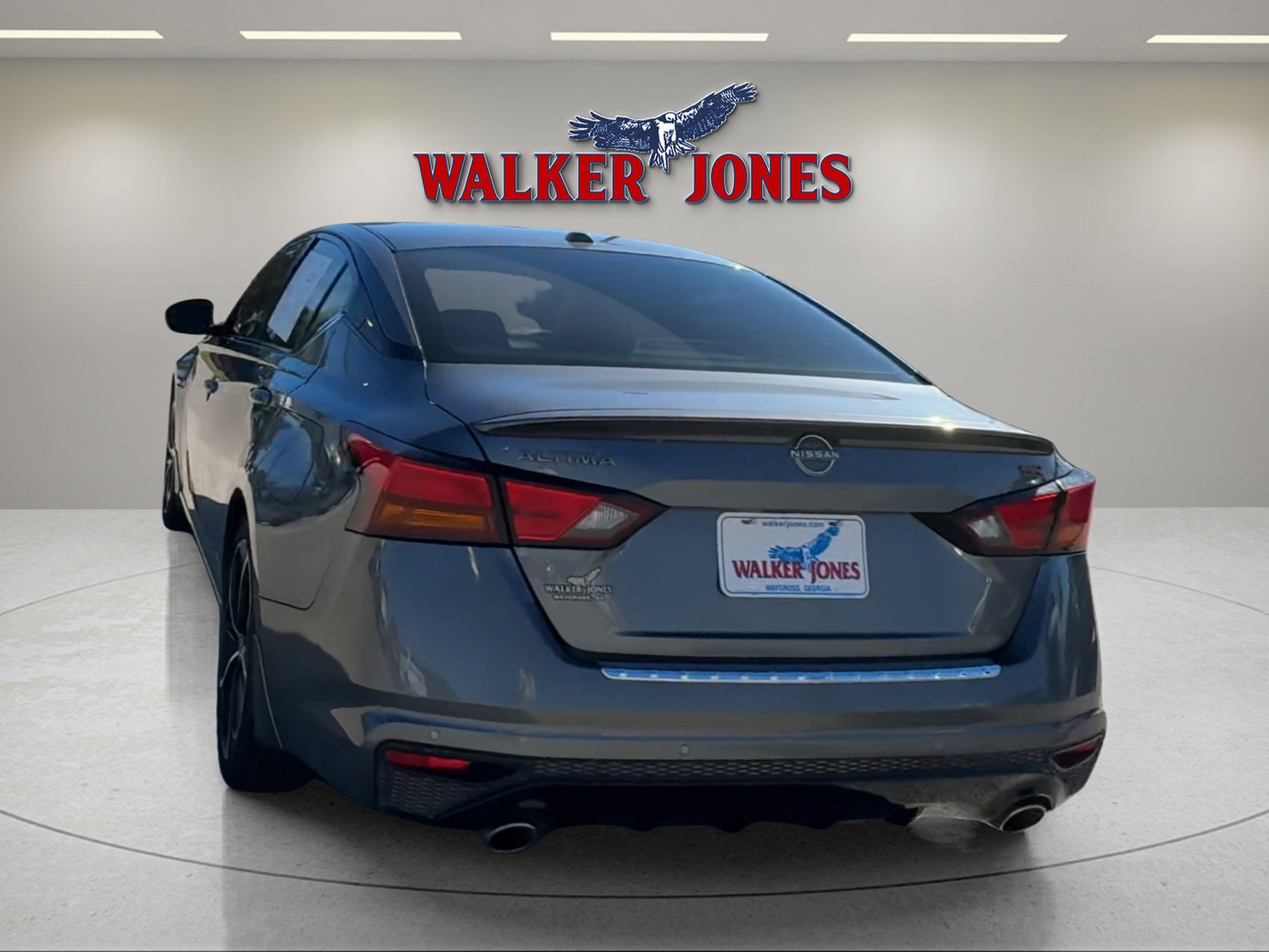 2023 Nissan Altima 2.5 SR photo 4