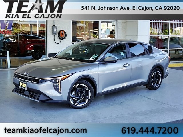 2025 Kia K4 EX's photo