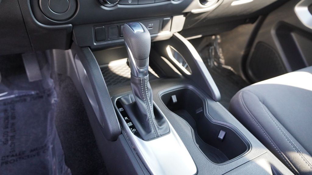 2023 Nissan Frontier SV photo 30