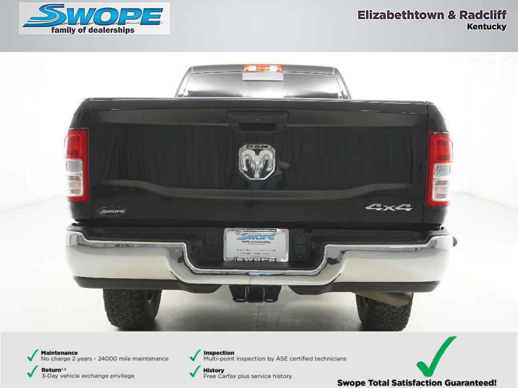 2023 Ram 2500 Tradesman photo 3