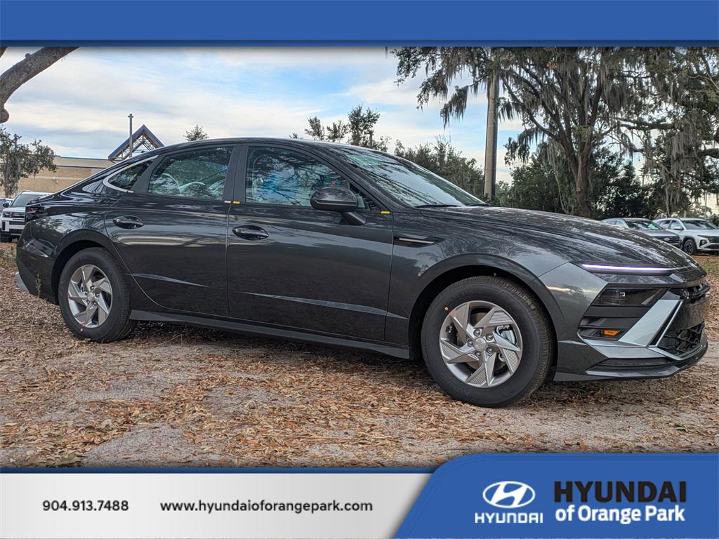 2026 Hyundai Sonata SE's photo