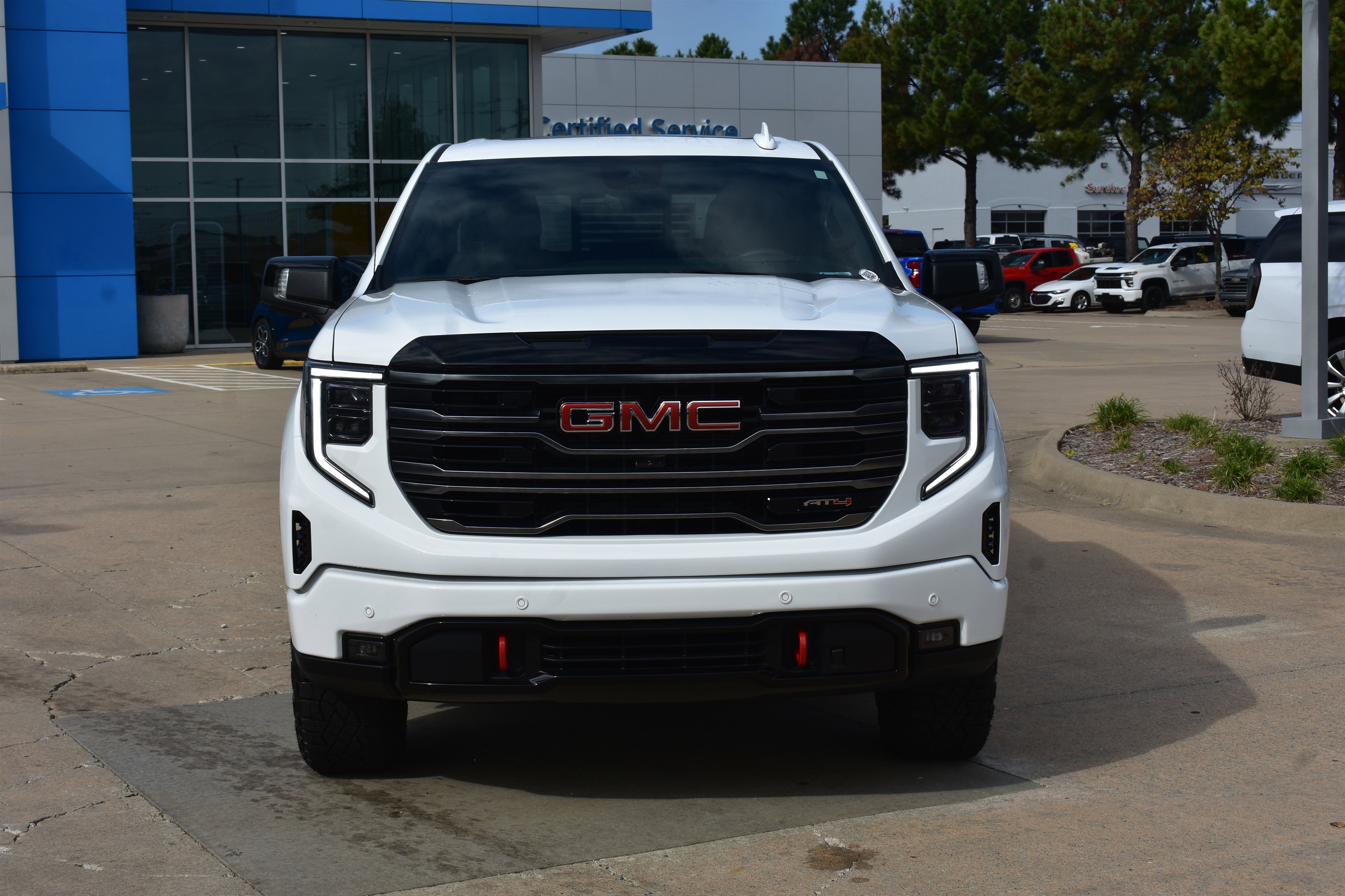 Used 2025 GMC Sierra 1500 AT4 with VIN 3GTUUEE85SG252035 for sale in Little Rock