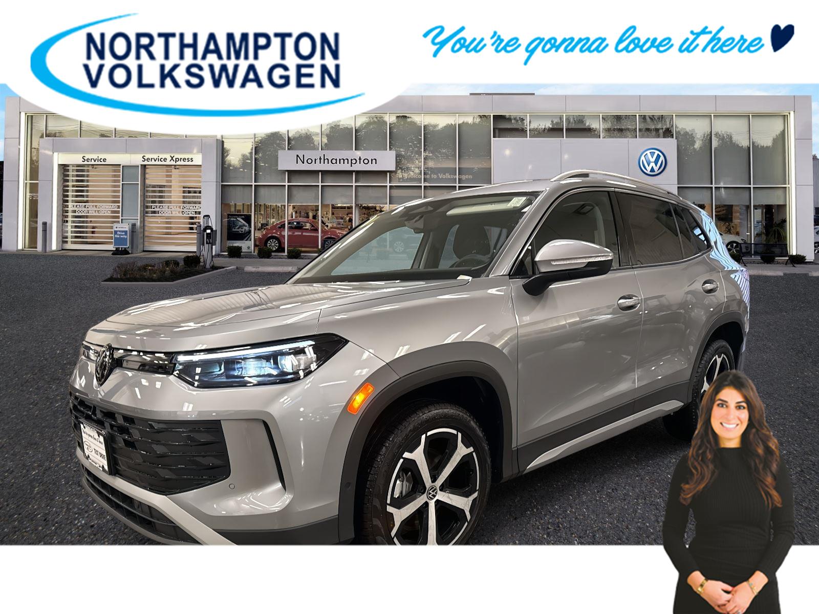 2026 Volkswagen Tiguan SE's photo