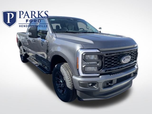 2026 Ford F-350 Super Duty XL's photo