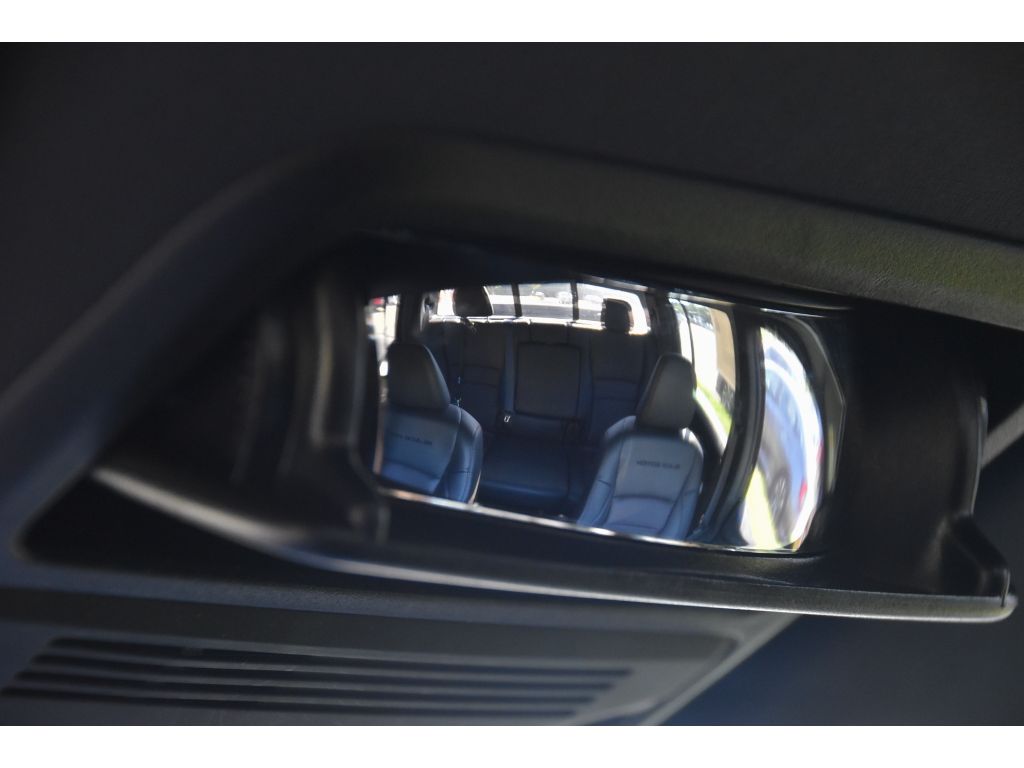 2022 Honda Ridgeline Black Edition photo 33