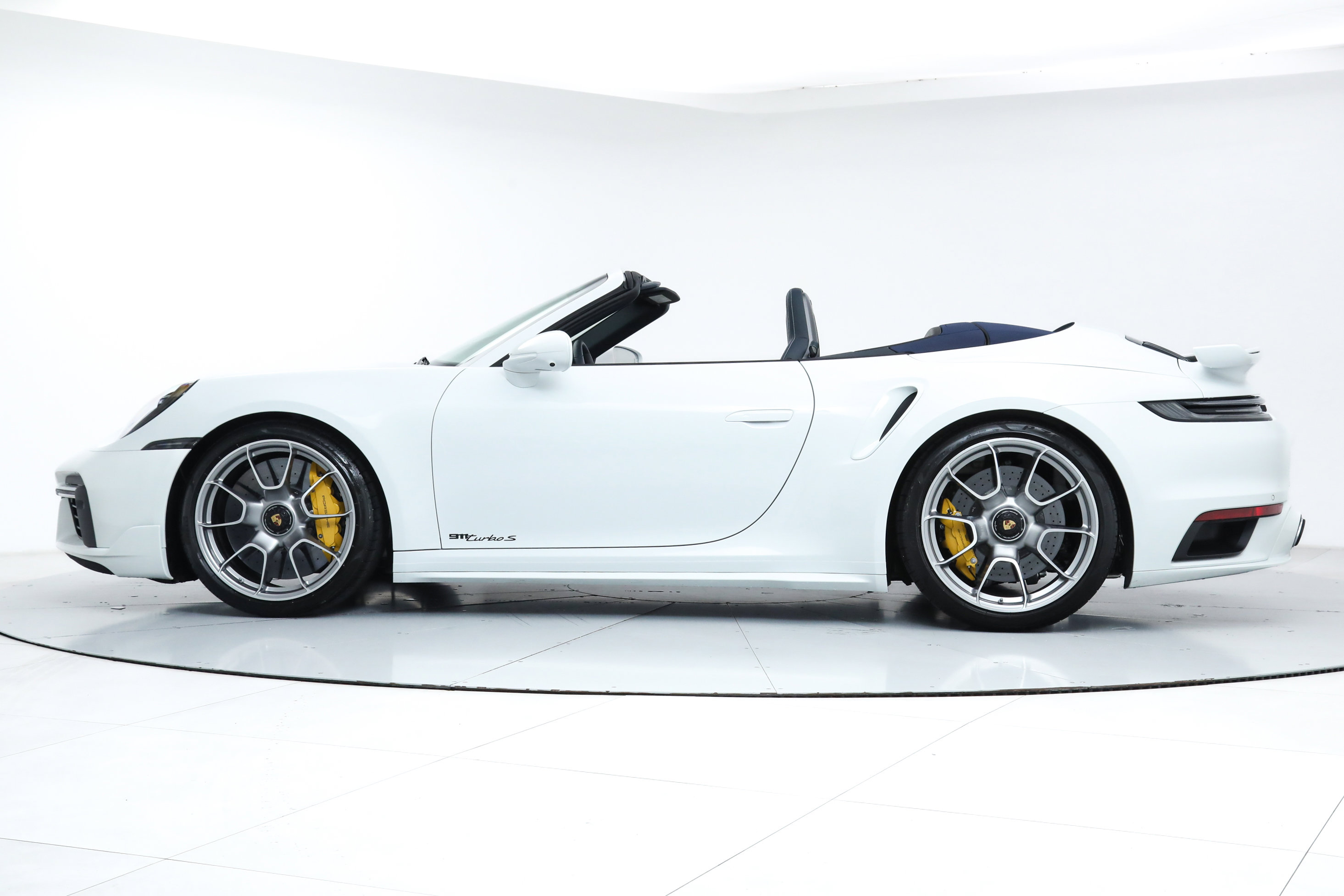 2025 Porsche 911 Turbo S Cabriolet photo 2
