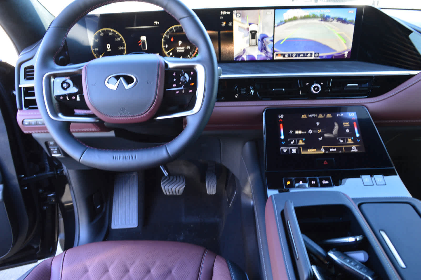2025 Infiniti QX80 photo 14