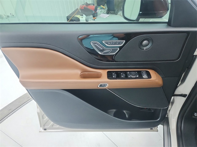 2024 Lincoln Aviator Reserve photo 29