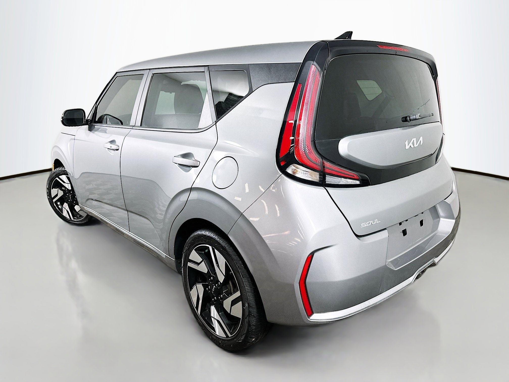 2023 Kia Soul GT-Line photo 3