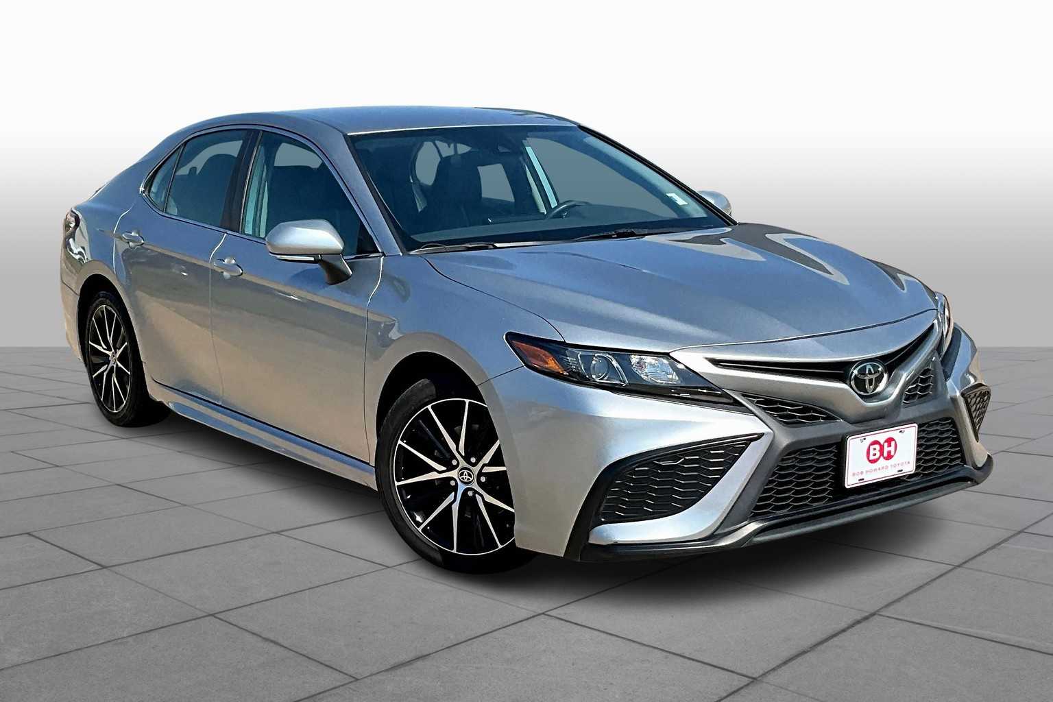 2023 Toyota Camry SE photo 2