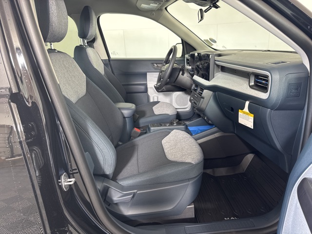 2025 Ford Maverick XLT photo 3