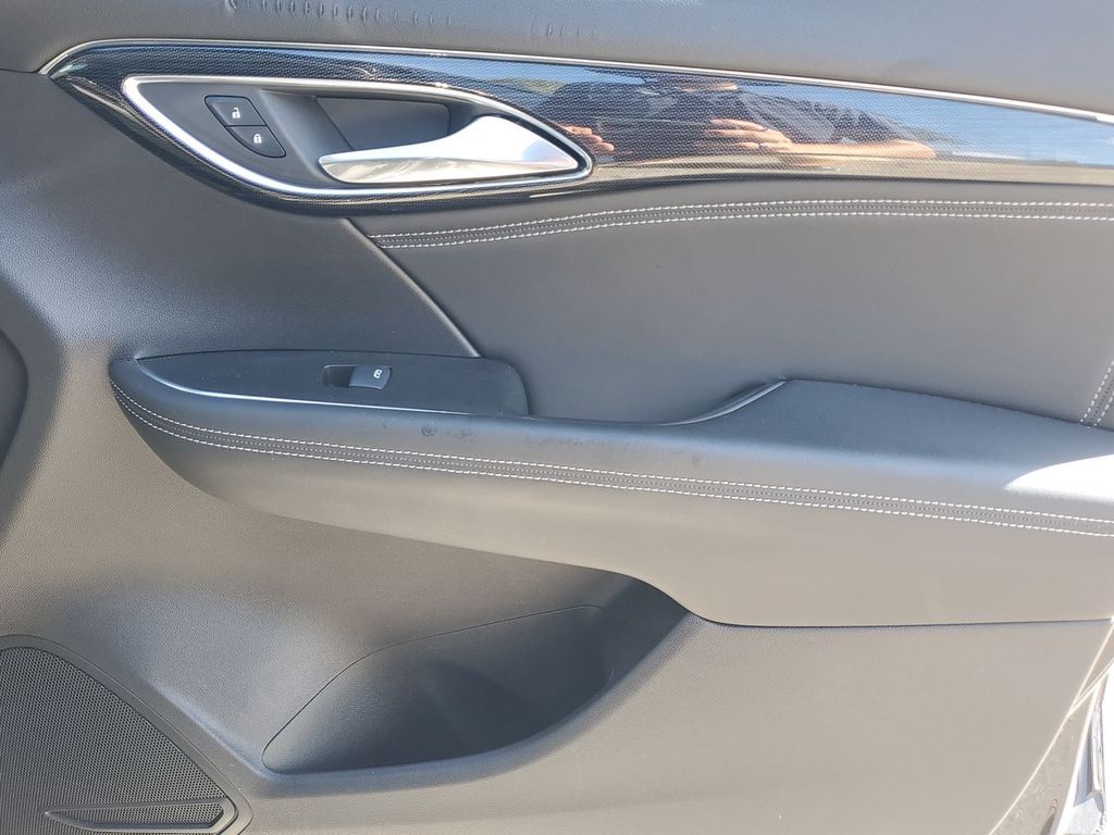 2023 Buick Envision Preferred photo 40