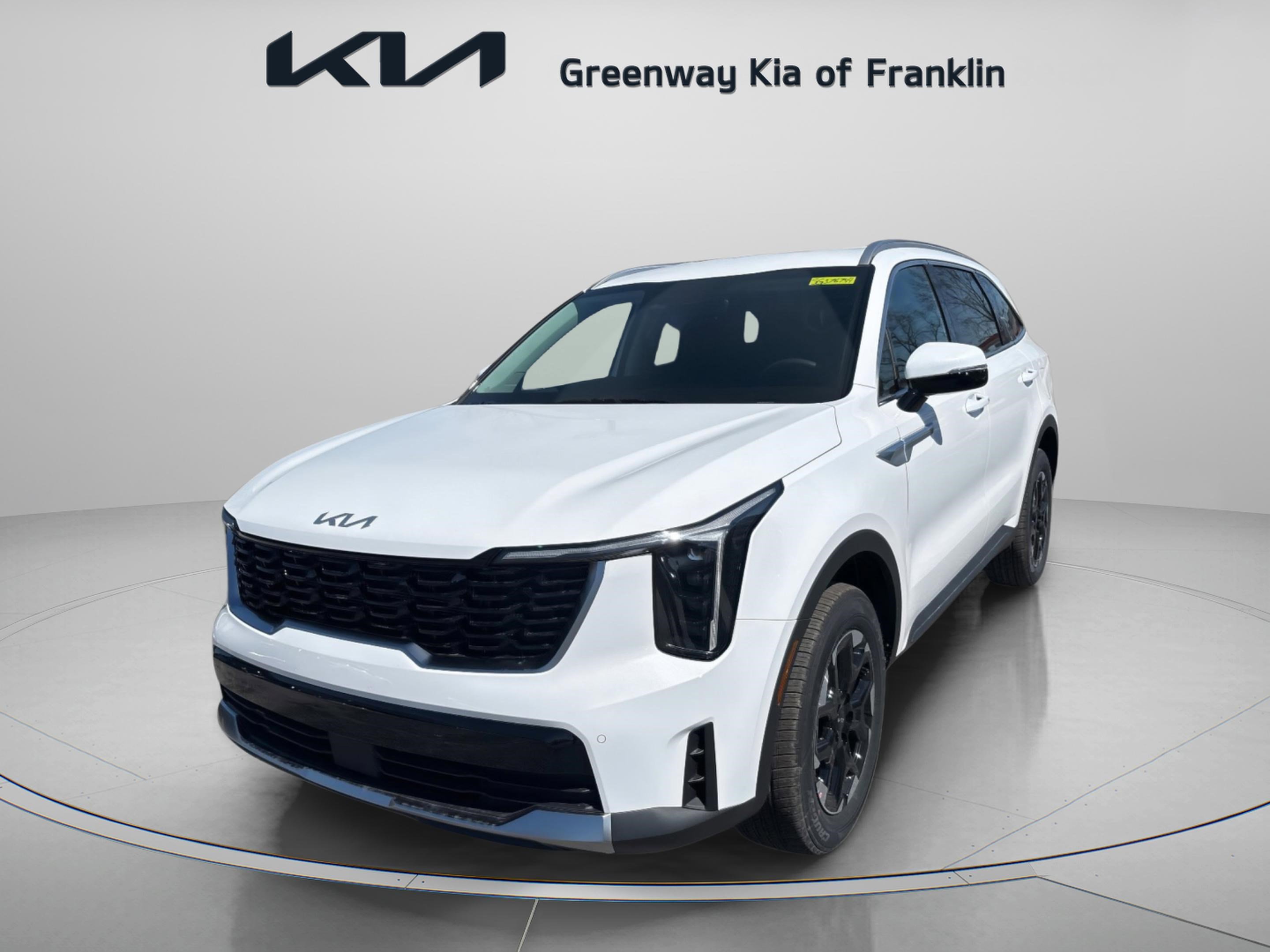 2025 Kia Sorento S photo 3