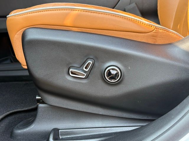 2023 Chrysler Pacifica Hybrid Pinnacle photo 21