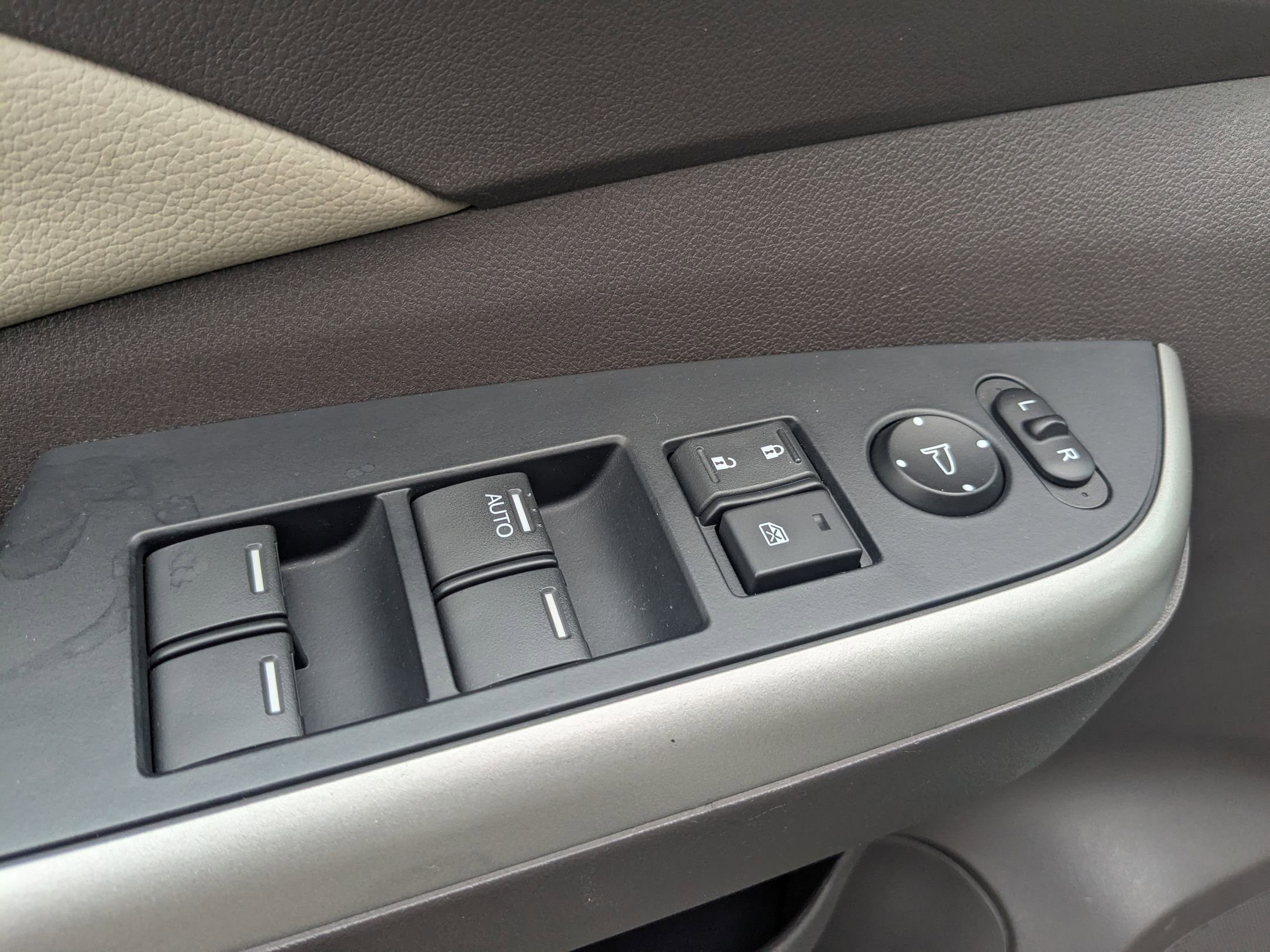 2014 Honda CR-V EX-L photo 12