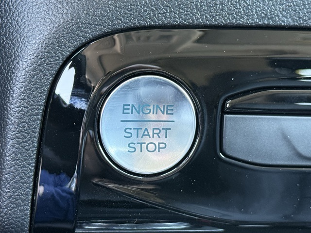 2025 Ford Escape Platinum photo 27