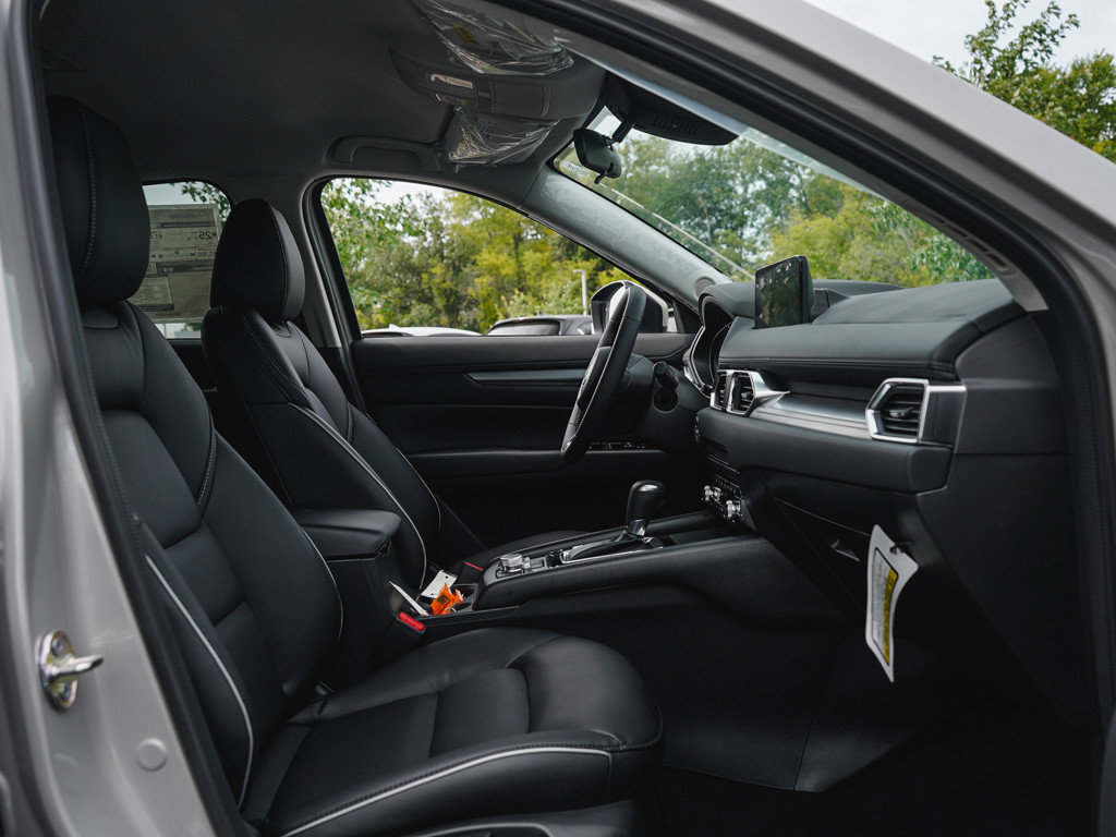 2025 Mazda CX-5 2.5 Select photo 8