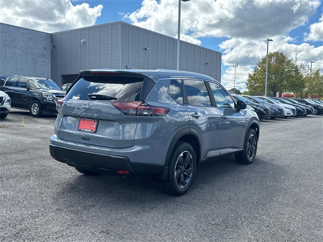 2026 Nissan Rogue SV photo 4